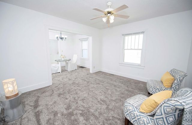 1308 E University Street, Springfield, MO 65804