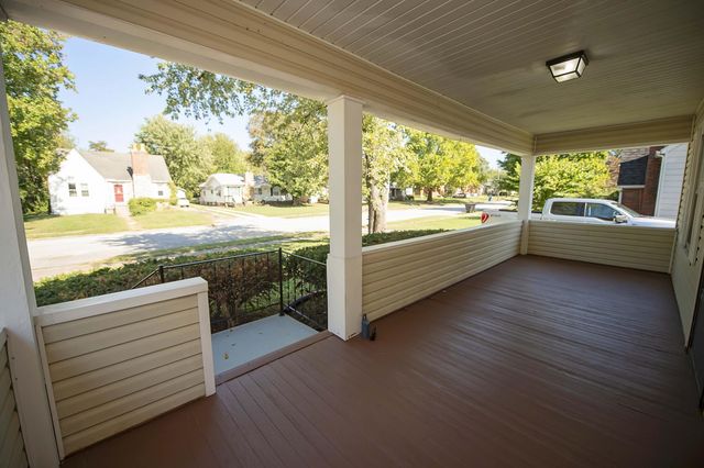 1308 E University Street, Springfield, MO 65804