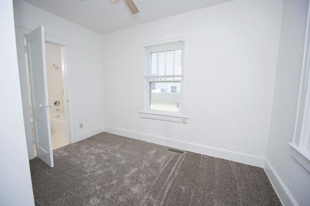 1308 E University Street, Springfield, MO 65804