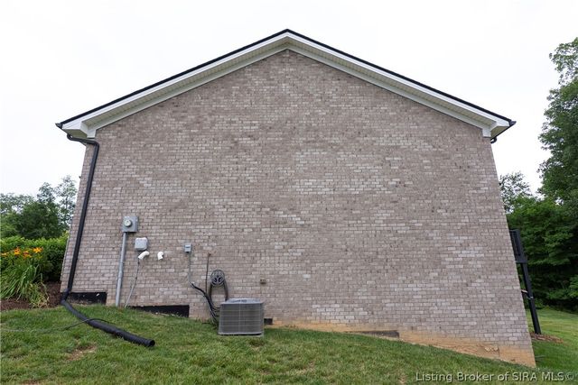 808 Kings Court, Memphis, IN 47143