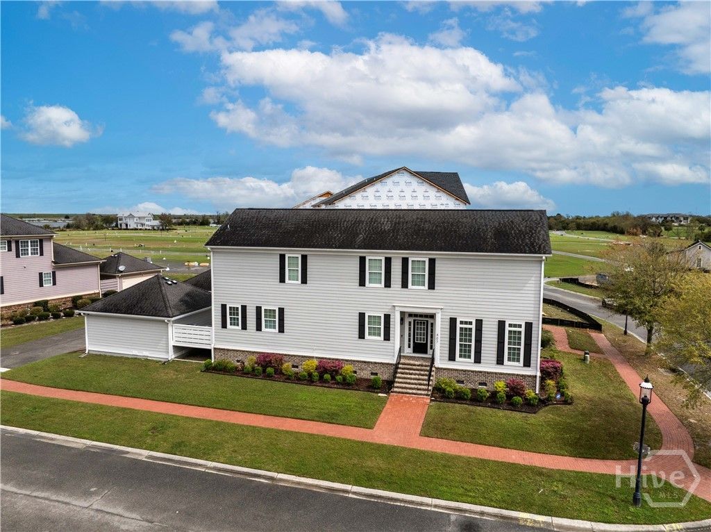 Image 2 of property listing at 407 Reserve Way, Savannah, GA 31401