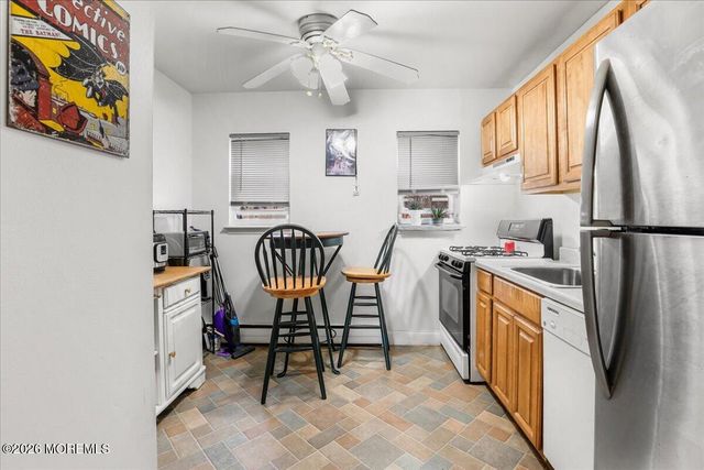 37 Laurel Place A, Eatontown, NJ 07724