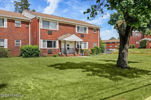 37 Laurel Place A, Eatontown, NJ 07724