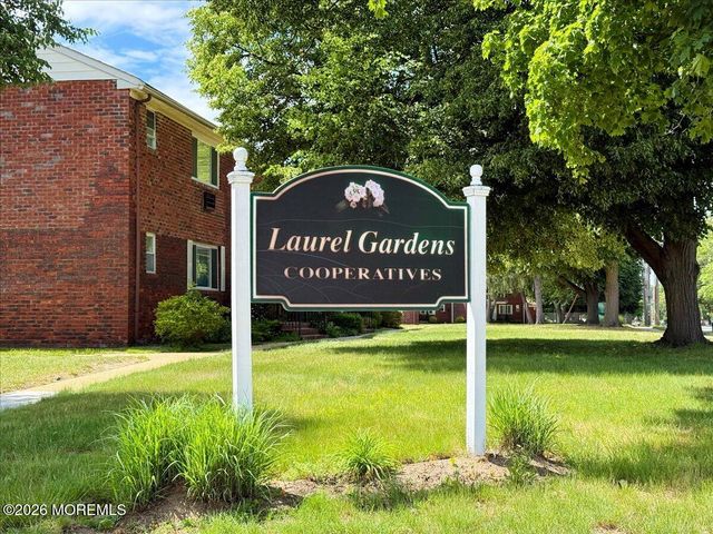 37 Laurel Place A, Eatontown, NJ 07724