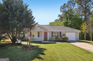 2 Ruby Court, Grantville, GA 30220