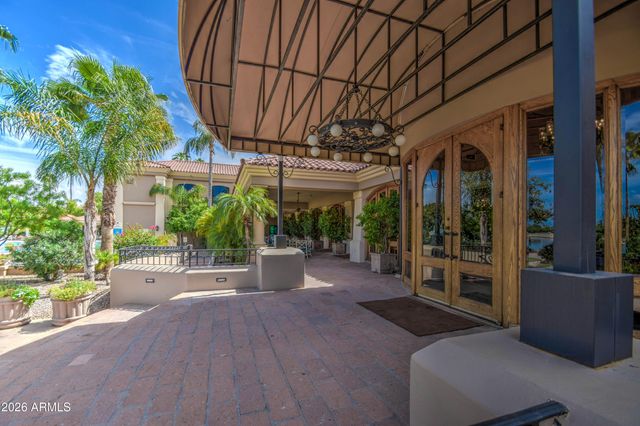 2201 E TAHITIAN Way, Gilbert, AZ 85234