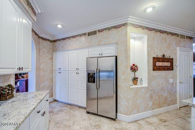 2201 E TAHITIAN Way, Gilbert, AZ 85234