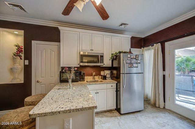 2201 E TAHITIAN Way, Gilbert, AZ 85234