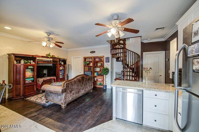 2201 E TAHITIAN Way, Gilbert, AZ 85234