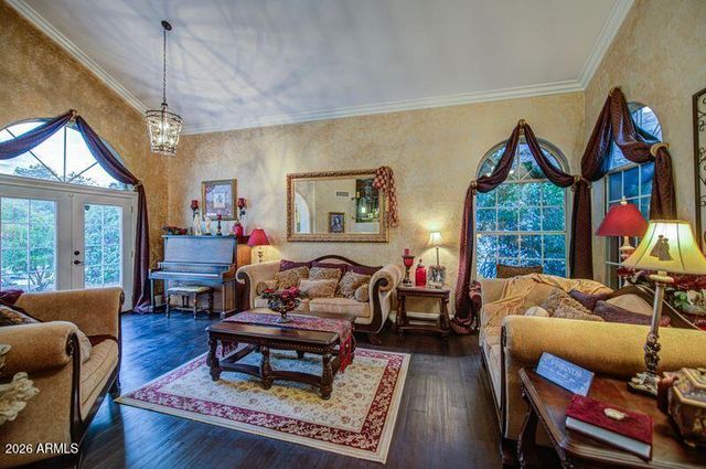 2201 E TAHITIAN Way, Gilbert, AZ 85234