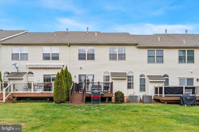 2905 GATEWAY DR, Royersford, PA 19468