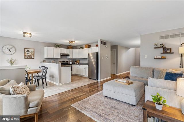 2905 GATEWAY DR, Royersford, PA 19468