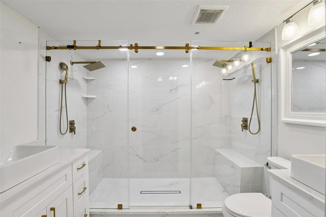 416 WILDWOOD WAY, Belleair, FL 33756