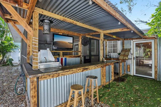 416 WILDWOOD WAY, Belleair, FL 33756