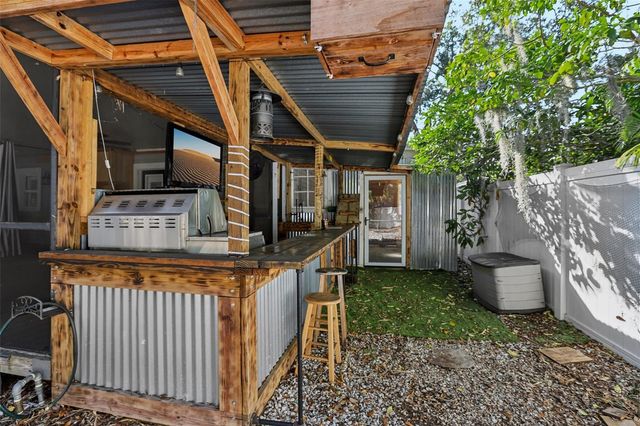 416 WILDWOOD WAY, Belleair, FL 33756