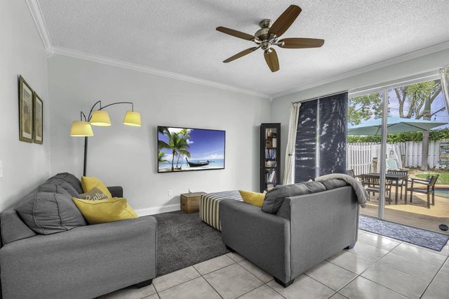 7620 Thornlee Drive, Lake Worth, FL 33467