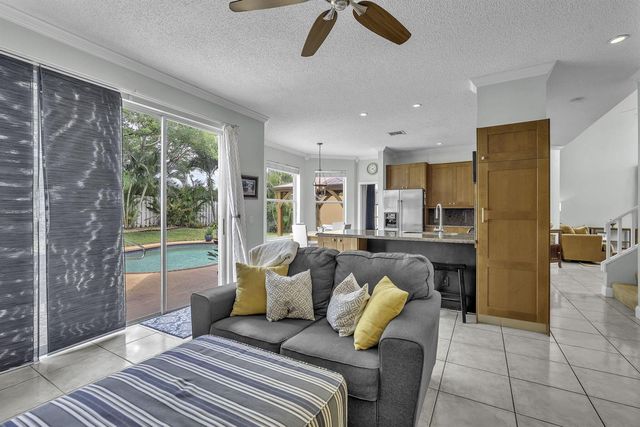 7620 Thornlee Drive, Lake Worth, FL 33467