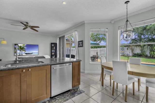 7620 Thornlee Drive, Lake Worth, FL 33467