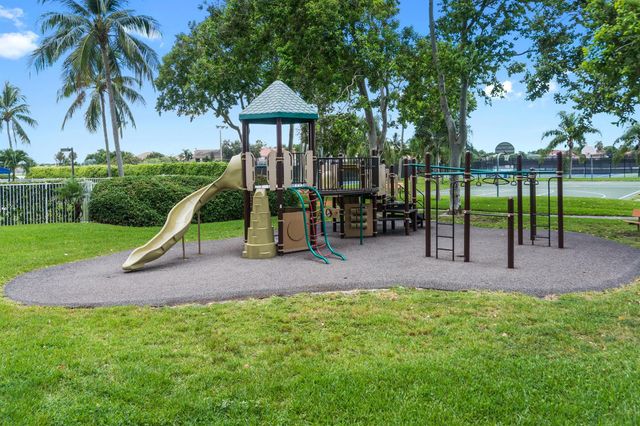 7620 Thornlee Drive, Lake Worth, FL 33467