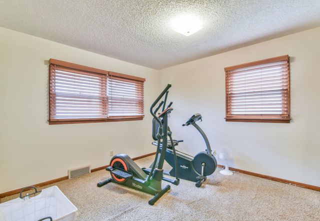 3139 S Martinson Ave, Wichita, KS 67217