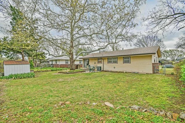 3139 S Martinson Ave, Wichita, KS 67217