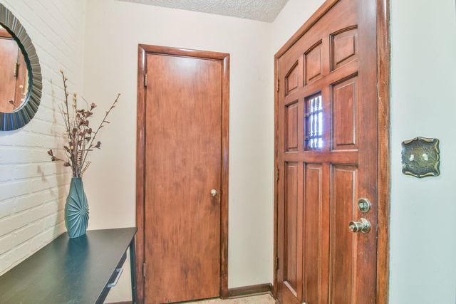 3139 S Martinson Ave, Wichita, KS 67217