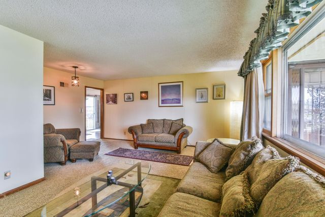 3139 S Martinson Ave, Wichita, KS 67217