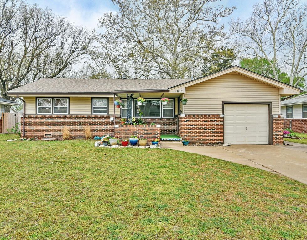 3139 S Martinson Ave, Wichita, KS 67217