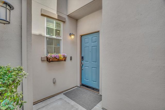 62 S Rio Rapido Dr, Tracy, CA 95391