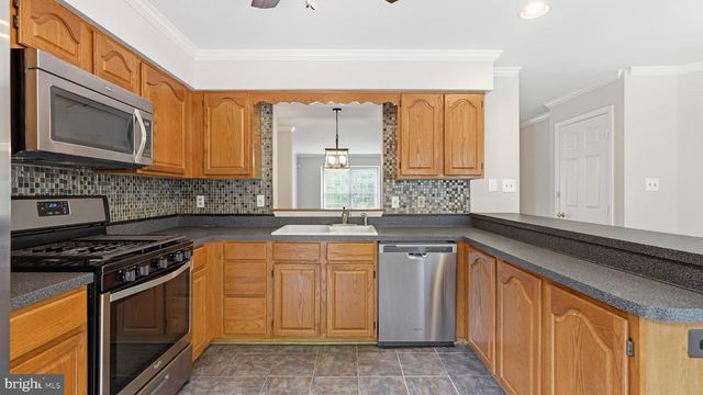 7843 SABRE CT, Manassas, VA 20109