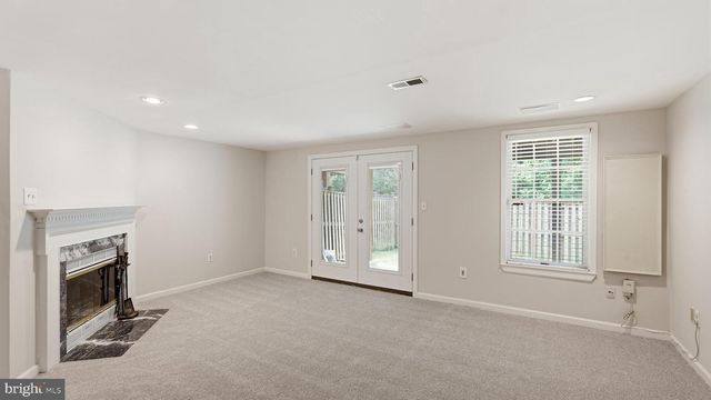 7843 SABRE CT, Manassas, VA 20109