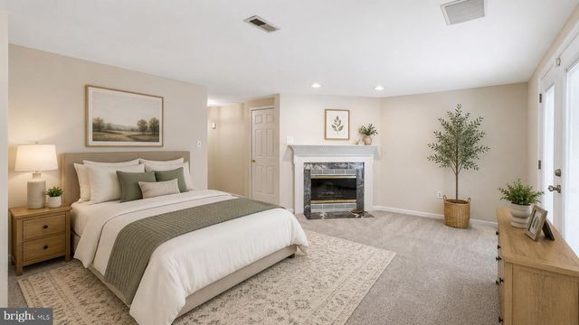 7843 SABRE CT, Manassas, VA 20109