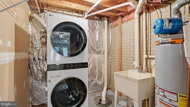 7843 SABRE CT, Manassas, VA 20109