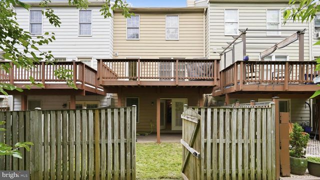 7843 SABRE CT, Manassas, VA 20109