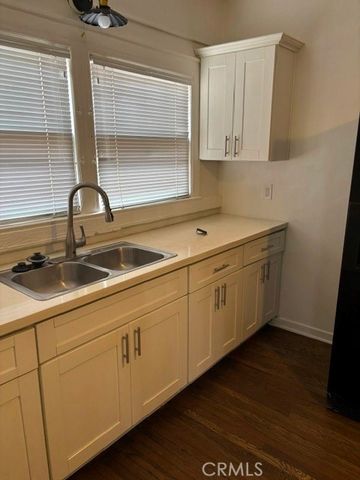1301 N Broadway, Santa Ana, CA 92706