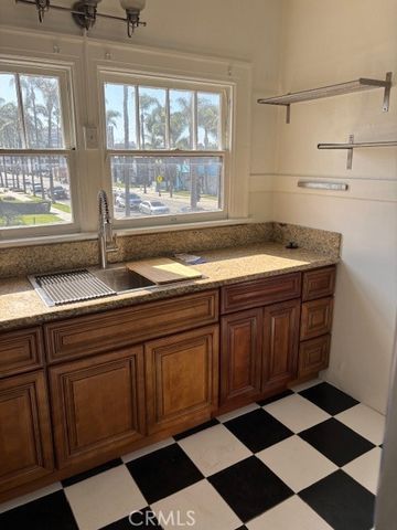 1301 N Broadway, Santa Ana, CA 92706