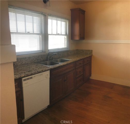 1301 N Broadway, Santa Ana, CA 92706