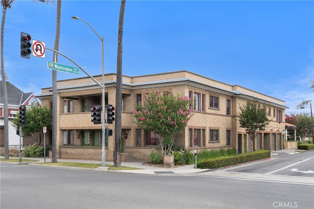 1301 N Broadway, Santa Ana, CA 92706
