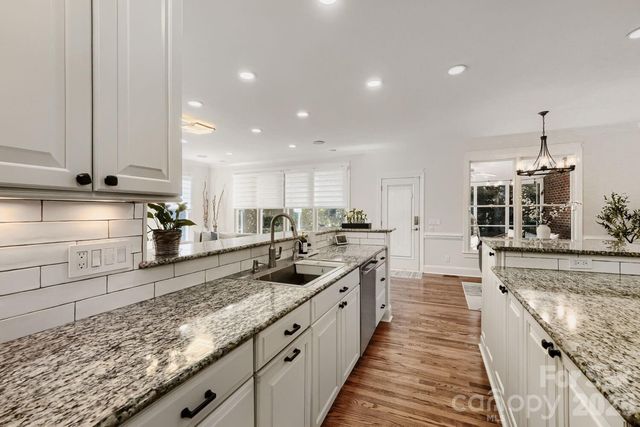 6605 Saunton Court, Charlotte, NC 28277