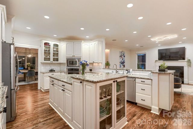6605 Saunton Court, Charlotte, NC 28277