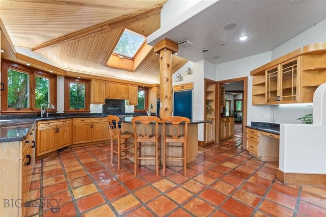 2715 Park Garden Lane, Great Falls, MT 59404