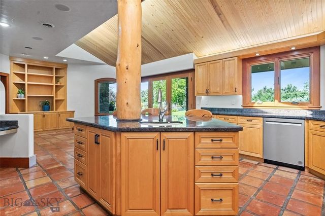 2715 Park Garden Lane, Great Falls, MT 59404
