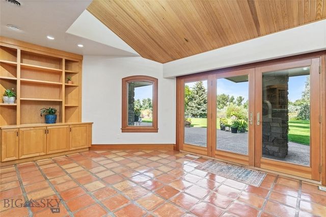 2715 Park Garden Lane, Great Falls, MT 59404
