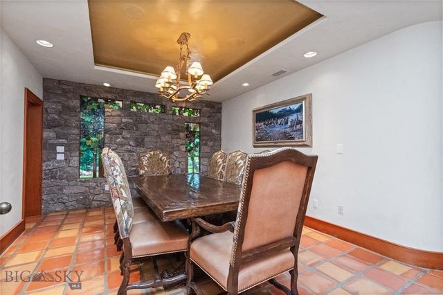 2715 Park Garden Lane, Great Falls, MT 59404