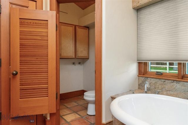 2715 Park Garden Lane, Great Falls, MT 59404