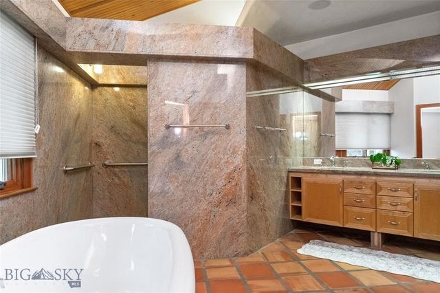 2715 Park Garden Lane, Great Falls, MT 59404