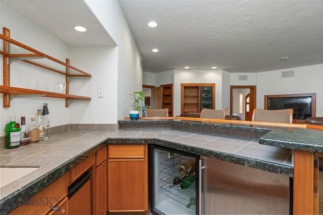 2715 Park Garden Lane, Great Falls, MT 59404