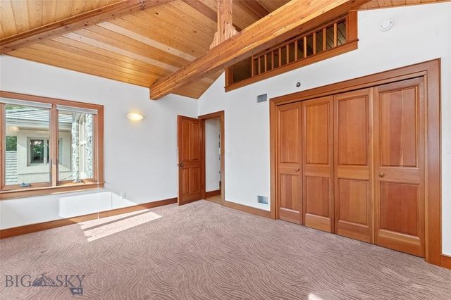 2715 Park Garden Lane, Great Falls, MT 59404