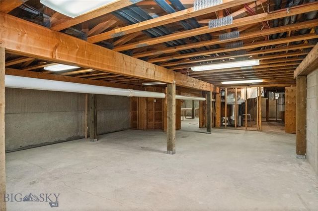 2715 Park Garden Lane, Great Falls, MT 59404