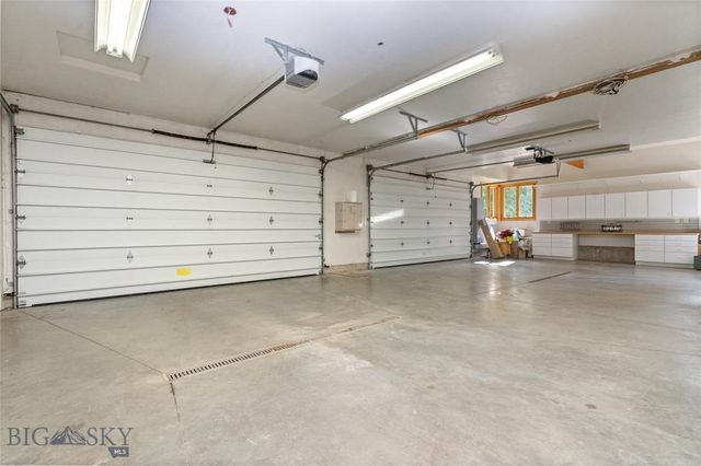 2715 Park Garden Lane, Great Falls, MT 59404